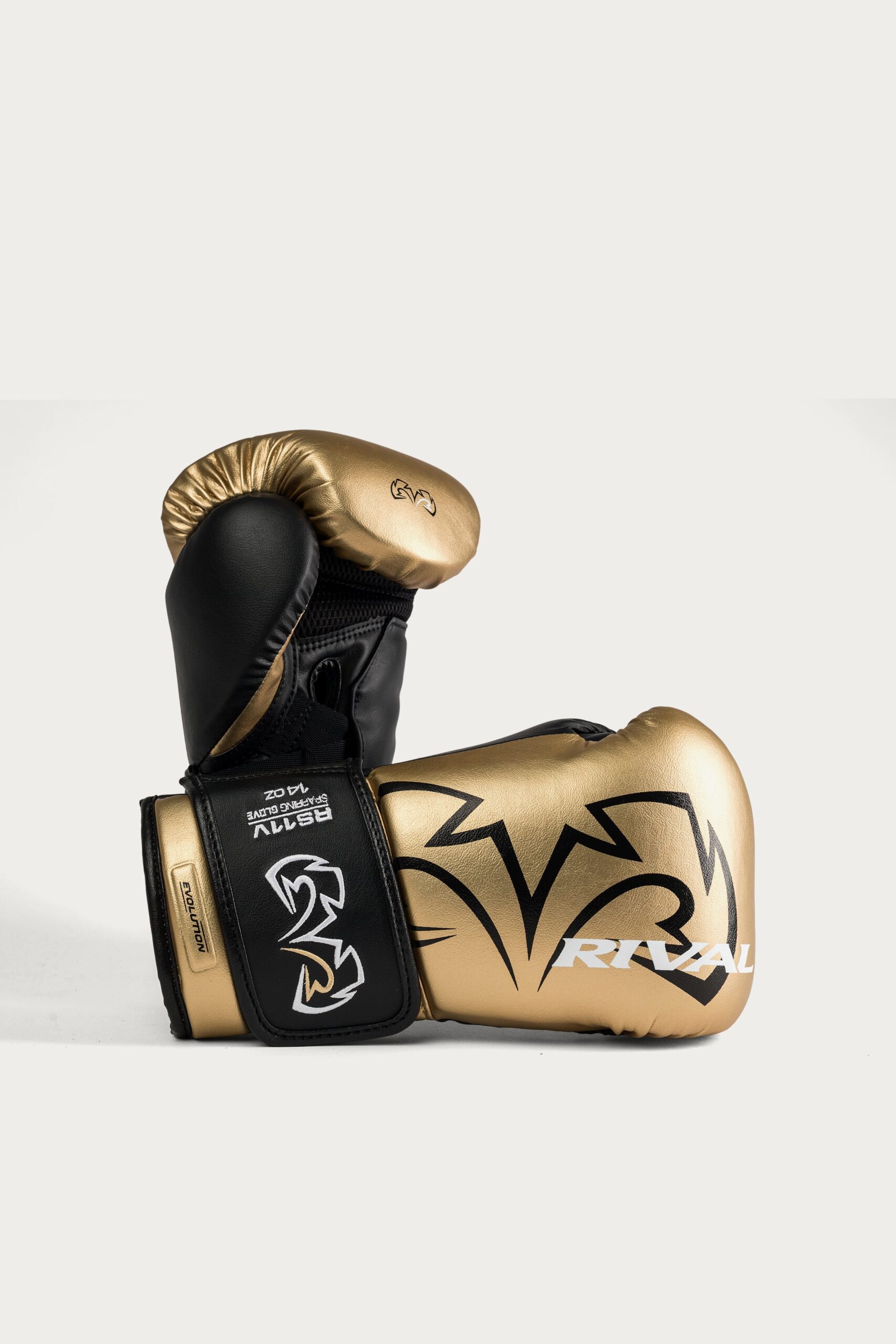 RS11V Evolution Sparring Glovesの製品画像