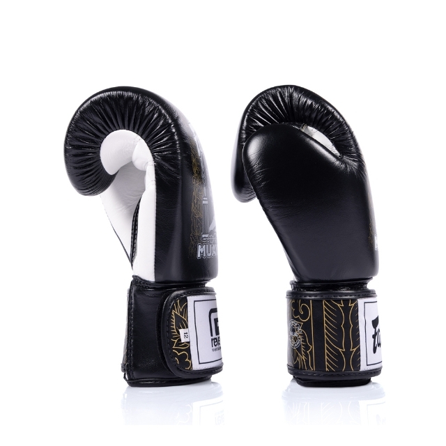 Fairtex x reversal BOXING GLOVESの製品画像