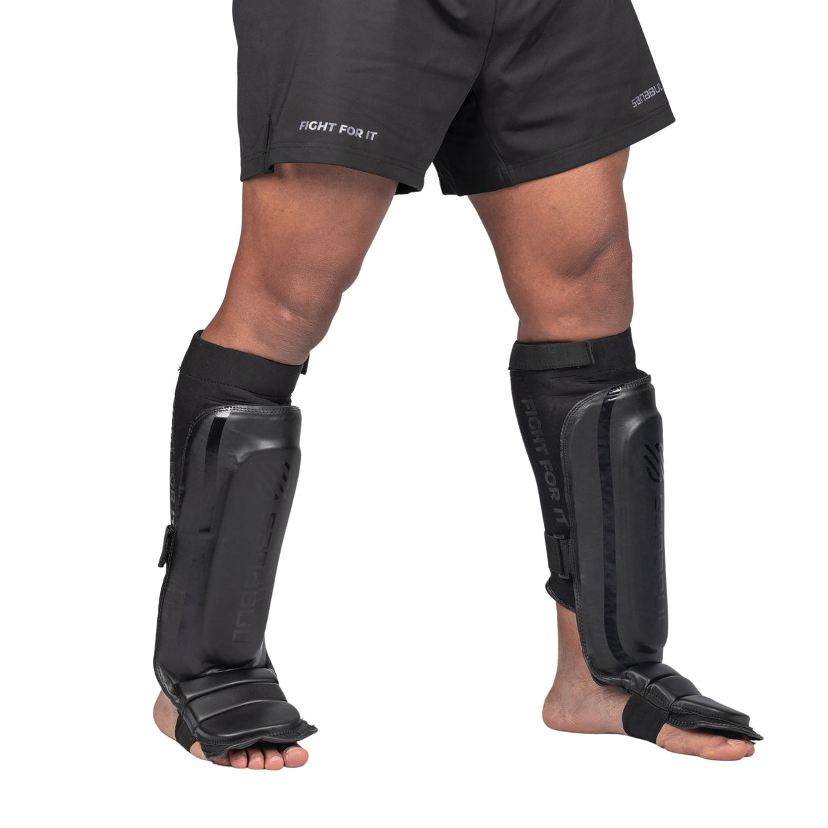 Essential Hybrid Shin Guardsの製品画像